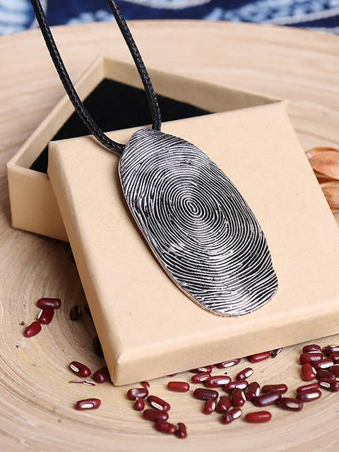 Vintage Alloy Fingerprint Pendant Sweater Necklace