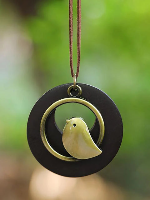 Cute Metal Bird Shape Round Wood Pendant Necklace